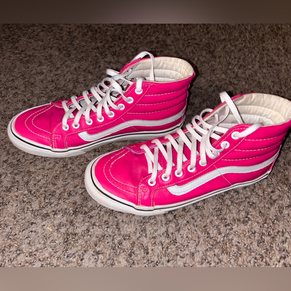 Hot pink leather 7.5 women’s hightop Vans
